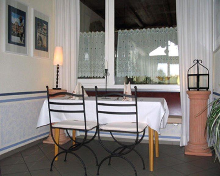 Landgasthof Frankentor Wasserlosen レストラン 写真