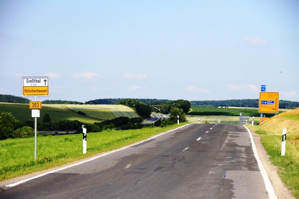 Landgasthof Frankentor Wasserlosen エクステリア 写真
