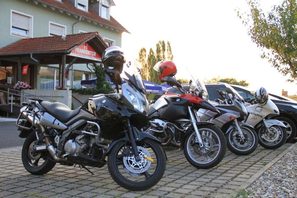 Landgasthof Frankentor Wasserlosen エクステリア 写真